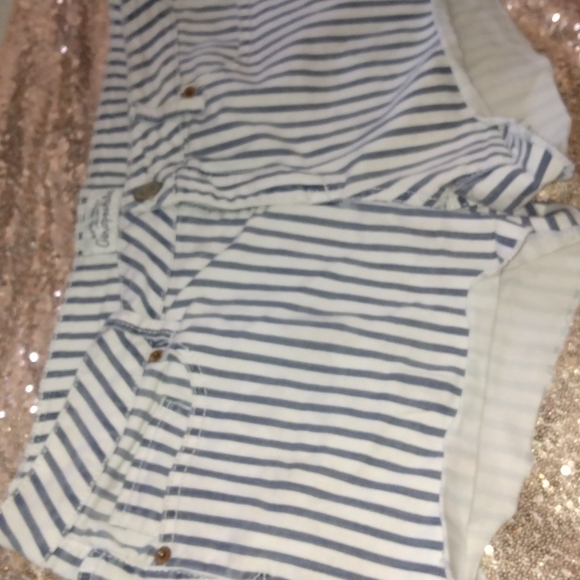Aeropostale jean shorts with blue stripes size 11/12 used in great condition - Picture 3 of 12